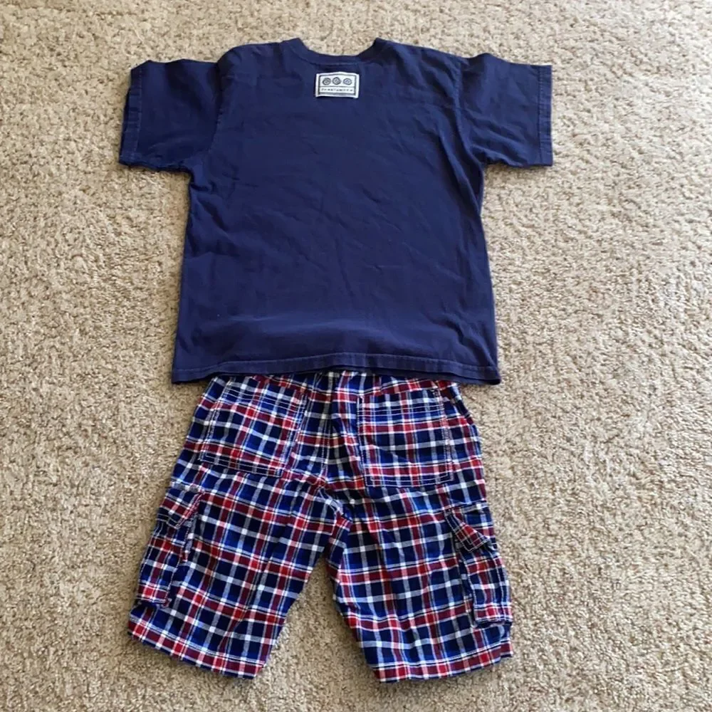 Boys size 8 patriotic short set